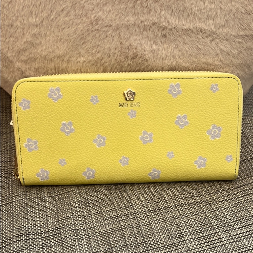 MARY QUANT Yellow Floral Women's Wallet